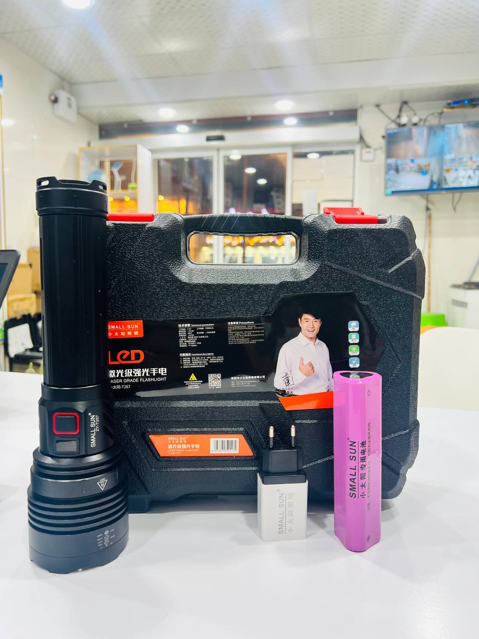 t267 چراغ قوه اسمال سان مدل ZY-T267 دستی LED ۳۵۰۰ لومن - Image 1