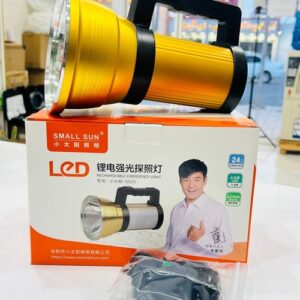 نورافکن اسمال سان مدل S023 با نور LED و برد ۸۰۰ متر